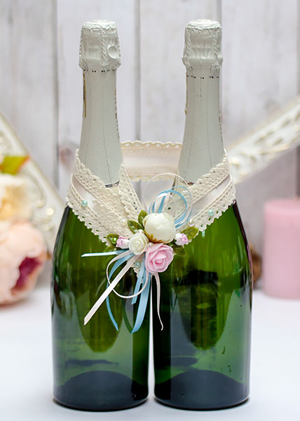 Свадебное украшение для шампанского &quot;Весенний поцелуй&quot;